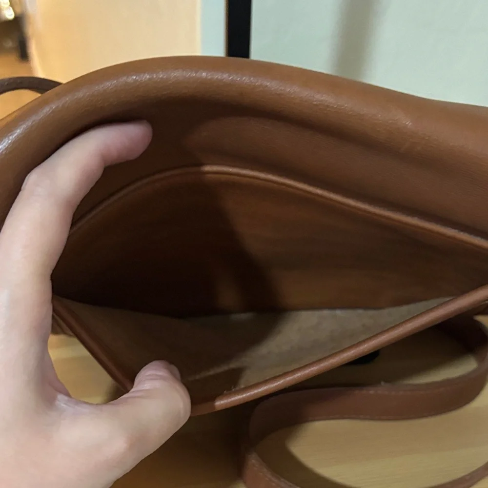 Coach Vintage Devon Brown Leather Shoulder Bag - Picture 5 of 10